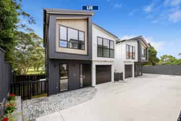 11 Norman Lesser Drive, Saint Johns