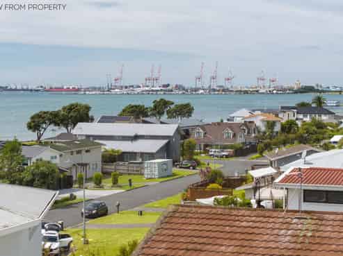 45 Seaway Terrace, Otumoetai