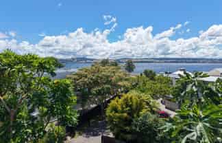 358 Lake Terrace, Two Mile Bay