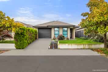 27 Philippe Avenue, Yaldhurst