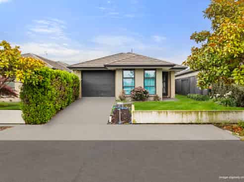 27 Philippe Avenue, Yaldhurst