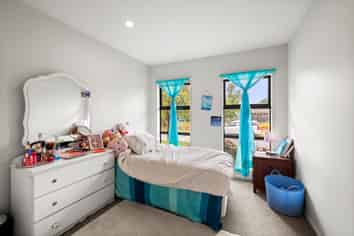 27 Philippe Avenue, Yaldhurst