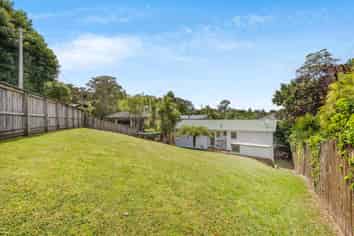 19A Atkinson Road, Titirangi