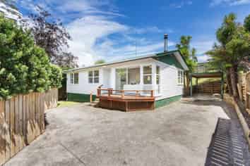 19A Atkinson Road, Titirangi