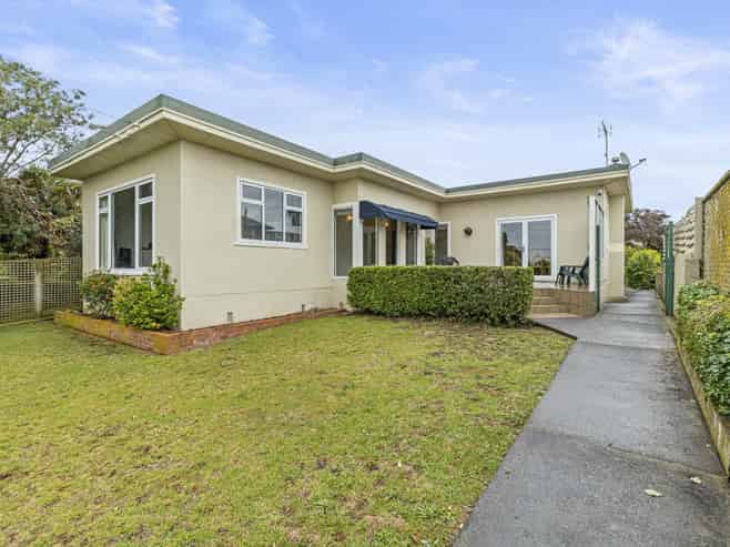 141 Carlton Avenue, Springvale