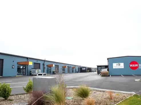 Quality Versatile Warehouse