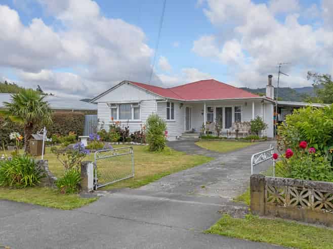 40 Wallace Street, Featherston