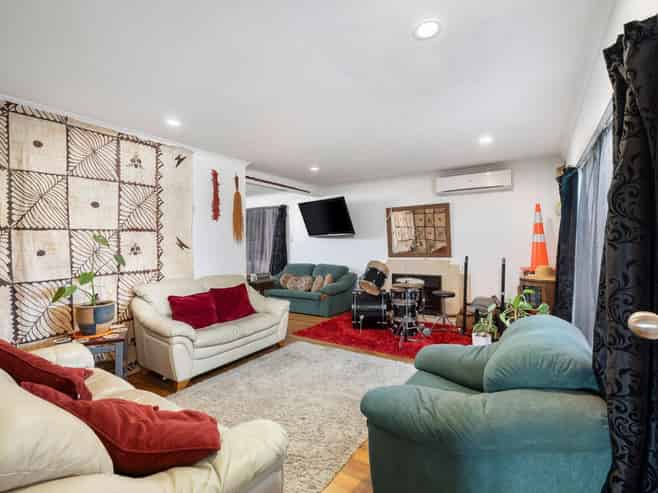 40 Wallace Street, Featherston