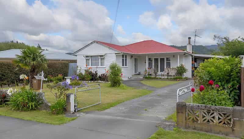 40 Wallace Street, Featherston
