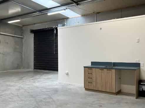 Quality Versatile Warehouse