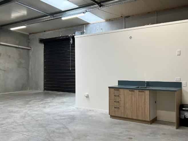 Quality Versatile Warehouse