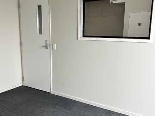 Modern 133sqm Industrial Unit