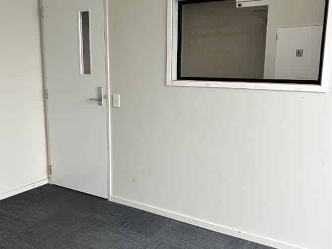 Modern 133sqm Industrial Unit