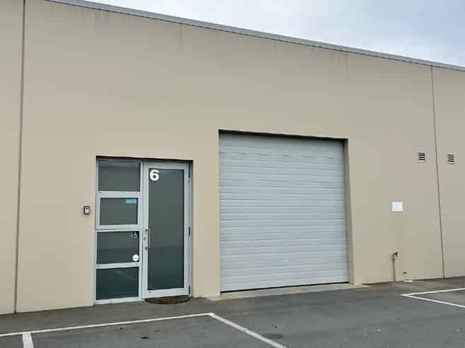 Modern 133sqm Industrial Unit