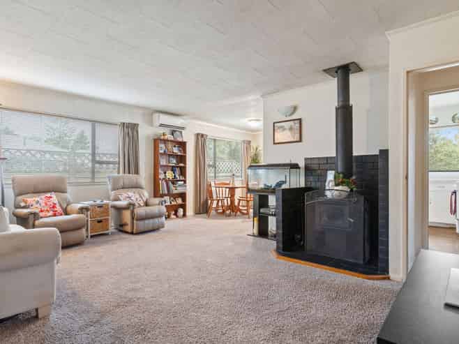 2 Loasby Place, Greytown