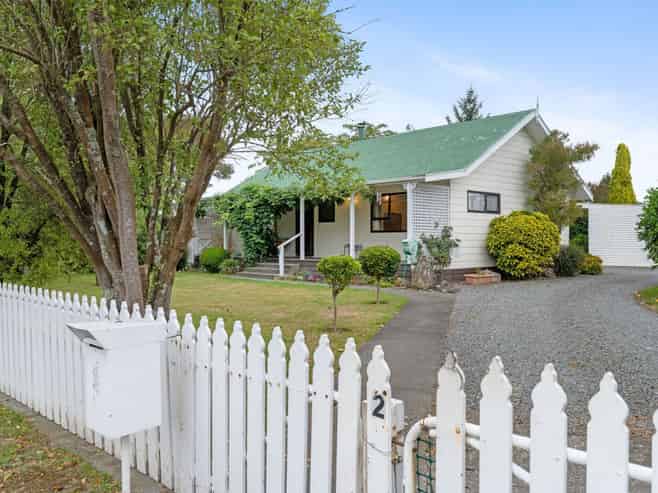 2 Loasby Place, Greytown