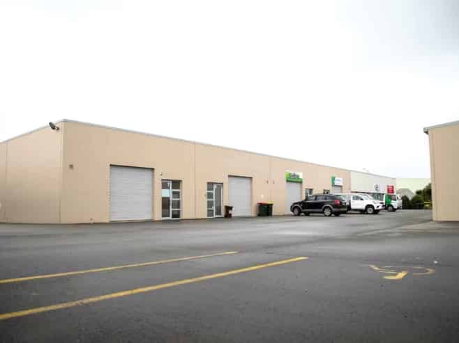 Modern 134sqm Industrial Unit