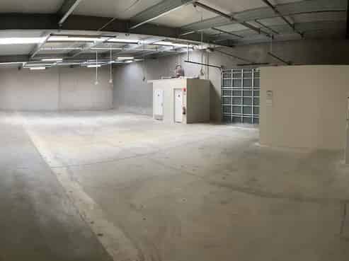 Modern 248sqm Industrial Unit
