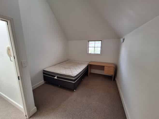 16A Eden Crescent, Auckland Central