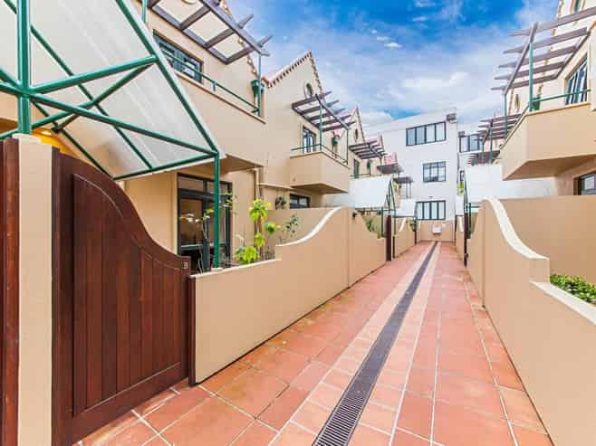 16A Eden Crescent, Auckland Central