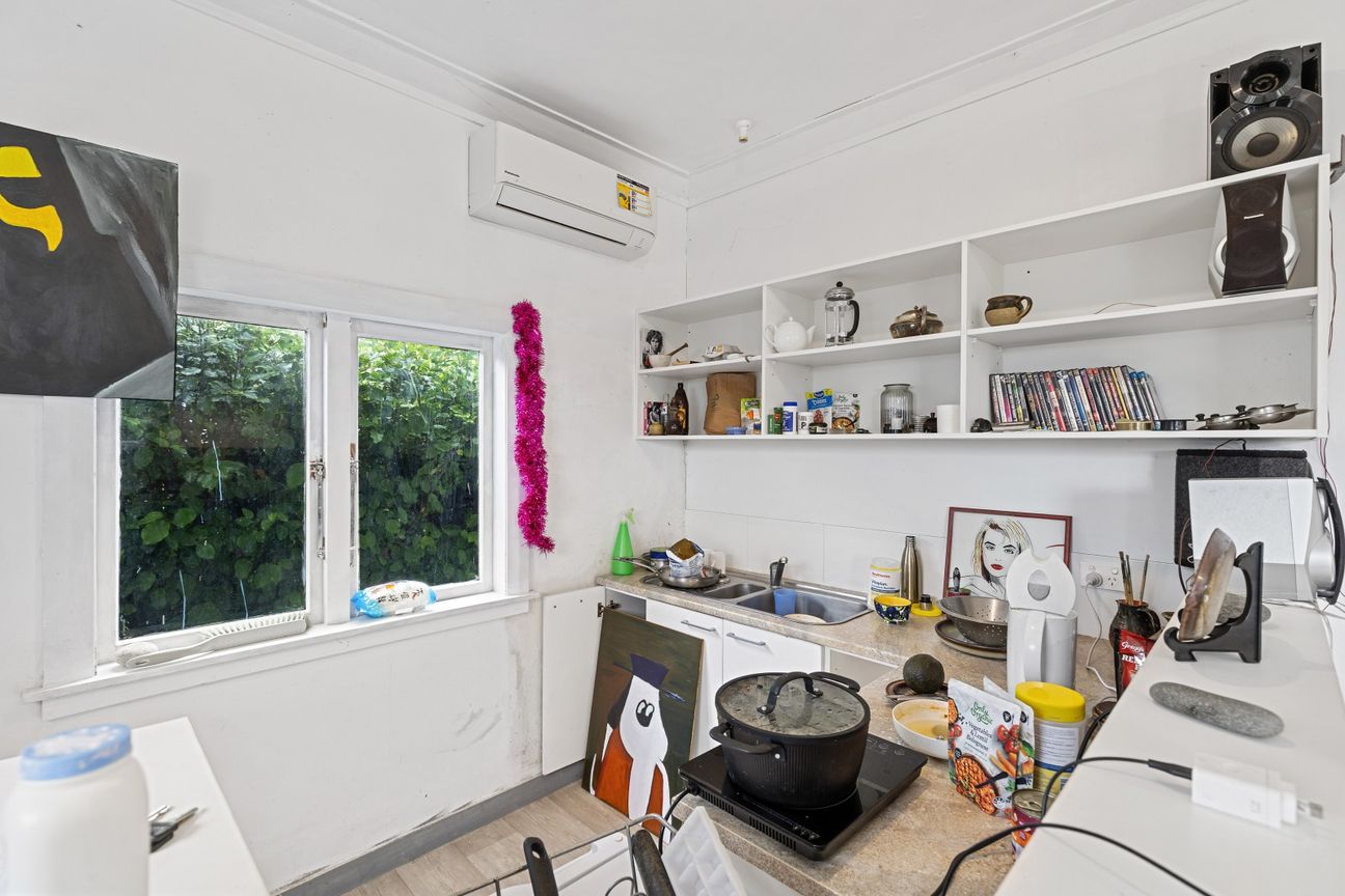 Handy location, private and affordable. - Widok 4