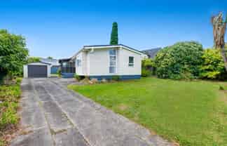 32 Akoranga Drive, Northcote