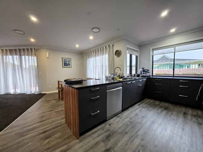 710A Whitehead Road, Saint Leonards