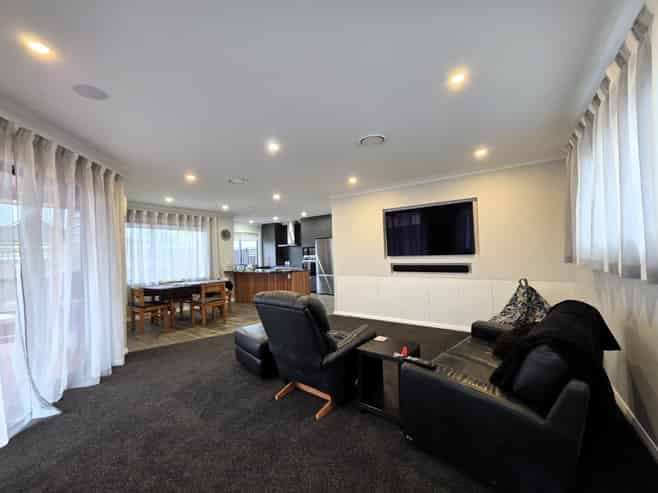 710A Whitehead Road, Saint Leonards