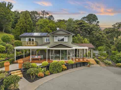 1082 Sandspit Road, Sandspit