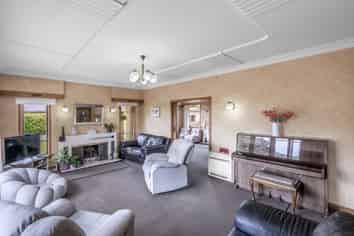 437 Racecourse Road, Hargest