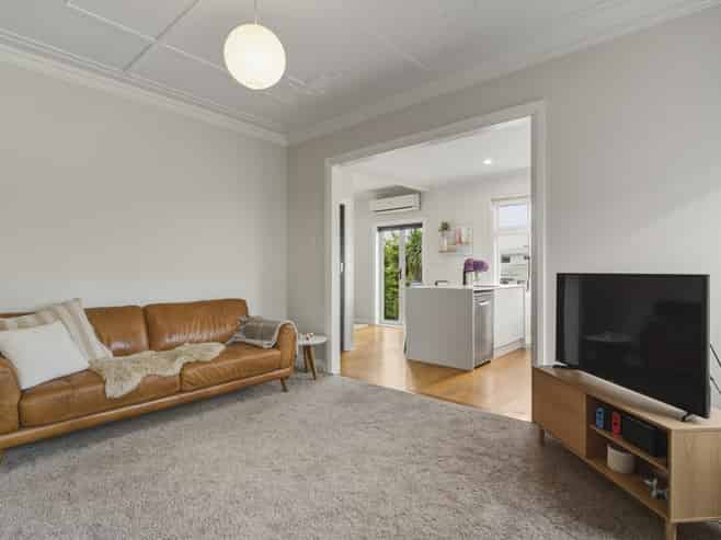 1 Ashley Street, Belleknowes