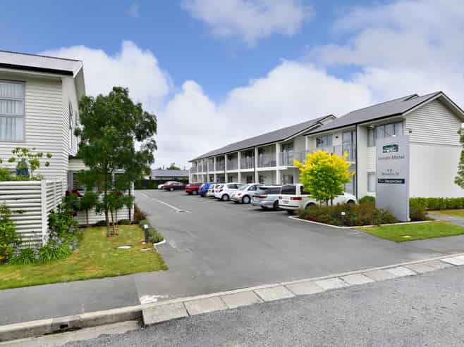 Rare and Lucrative Lease Opportunity