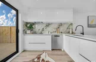 43B Beach Road, Papakura