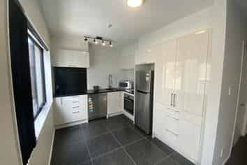 A/232 Main Road, Tawa