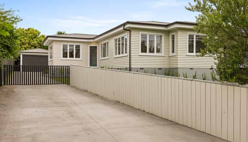 6 Riverlaw Terrace, Saint Martins