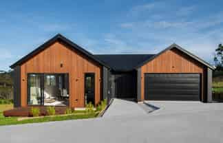 20 Awanui Road, Red Beach