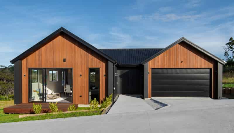 20 Awanui Road, Red Beach