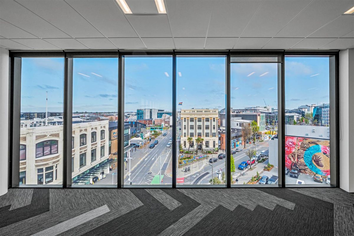 Turnkey 300sqm Office | Brand-New Fit-Out Included - Ansicht 4