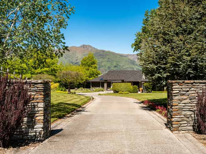 70 Nichol Street, Lake Hawea