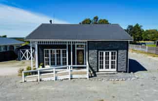 70 Moorhouse Street, Ross