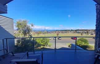 36 The Circle, Nukuhau