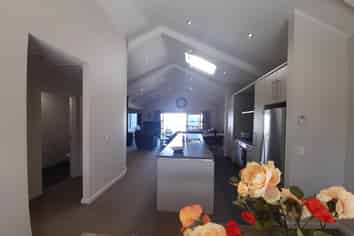 36 The Circle, Nukuhau