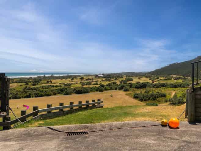 381 Motutara Road, Muriwai