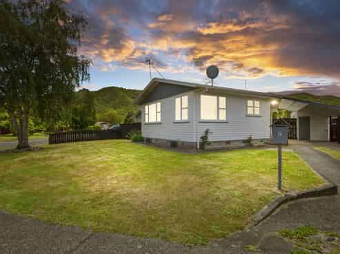 7 Kentucky Street, Totara Park