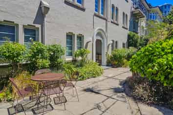 2/535 George Street, North Dunedin