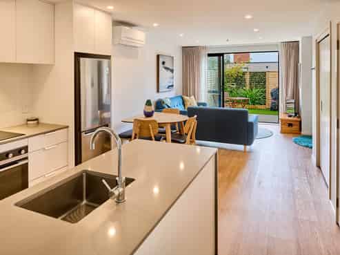 10/564 High Street, Boulcott