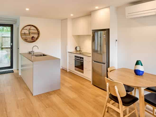 10/564 High Street, Boulcott