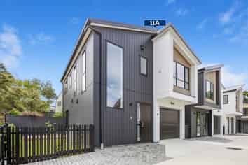 11A, B & E Norman Lesser Drive, Saint Johns