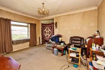 21 Henderson Street, Bluff