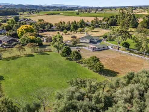 45 Bryant Road, Brightwater